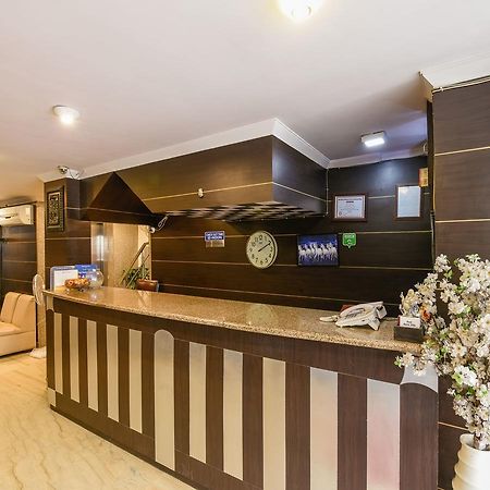 Hotel Amrit Villa Delhi  Bagian luar foto
