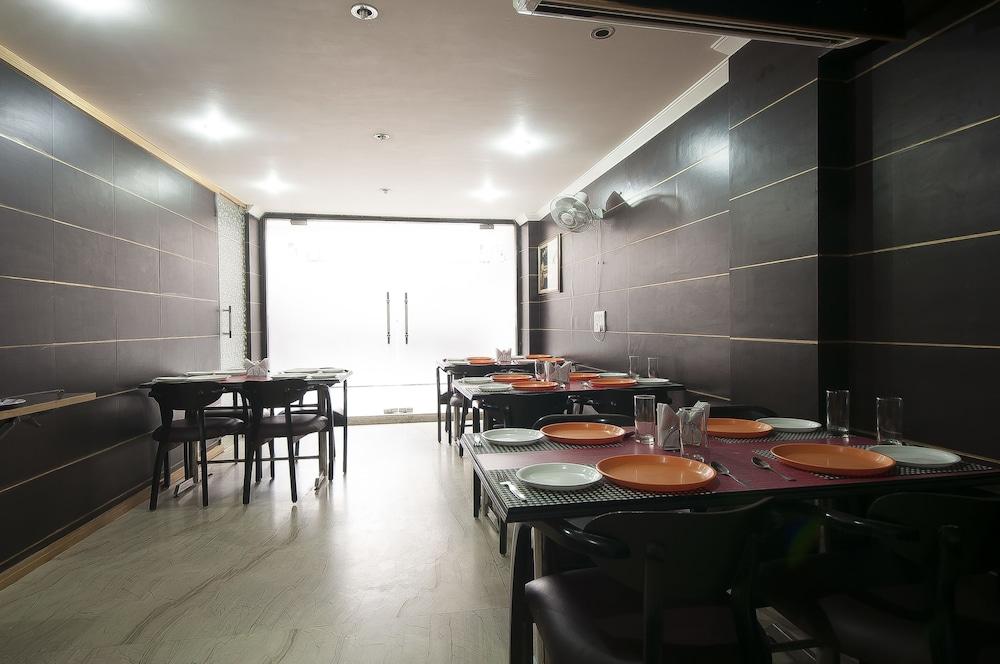 Hotel Amrit Villa Delhi  Bagian luar foto