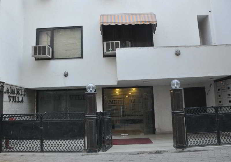 Hotel Amrit Villa Delhi  Bagian luar foto
