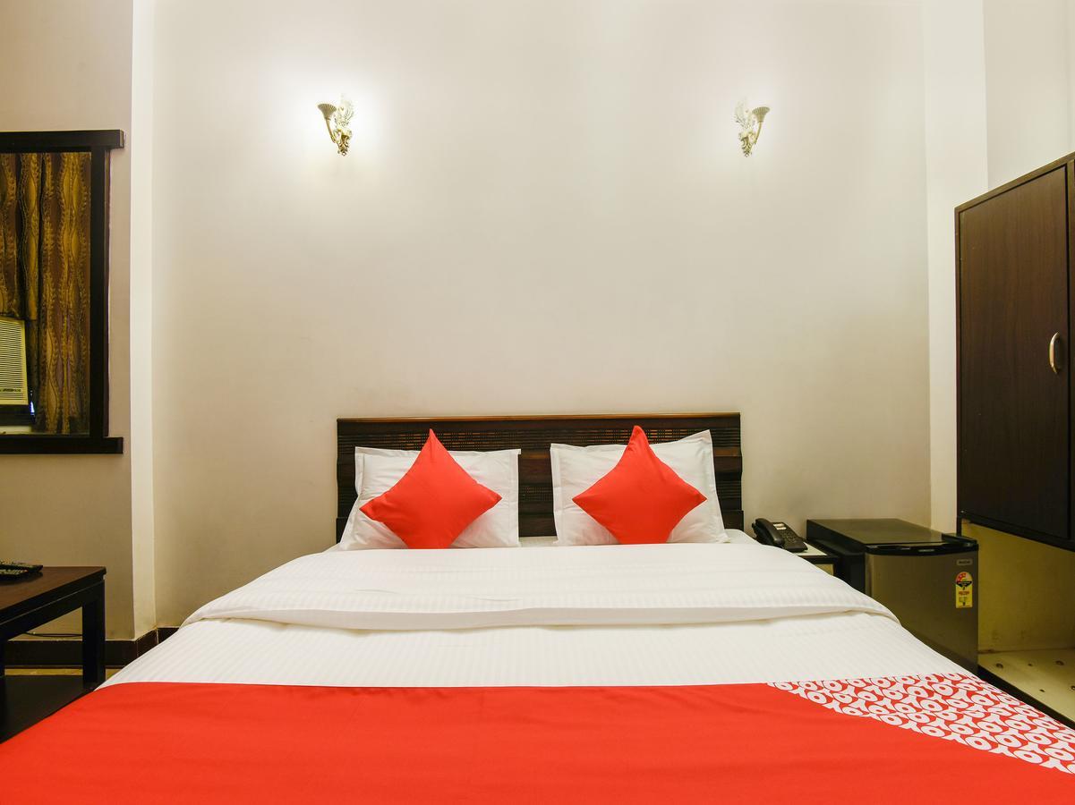 Hotel Amrit Villa Delhi  Bagian luar foto