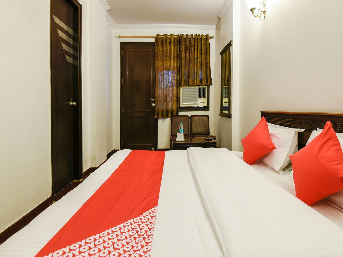 Hotel Amrit Villa Delhi  Bagian luar foto